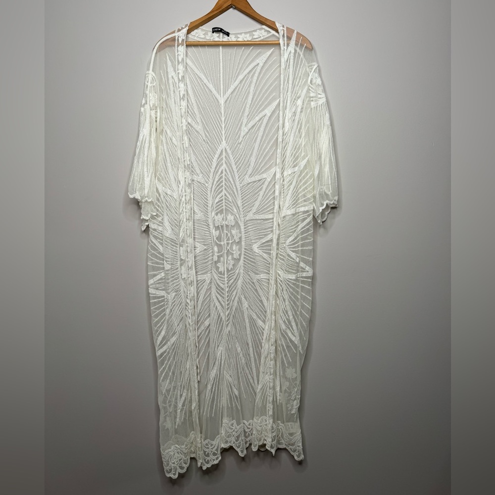 LACE KIMONO